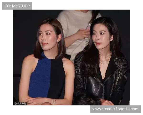 足球女网红与球星亲密互动背后的真相与娱乐圈跨界合作的深度解析